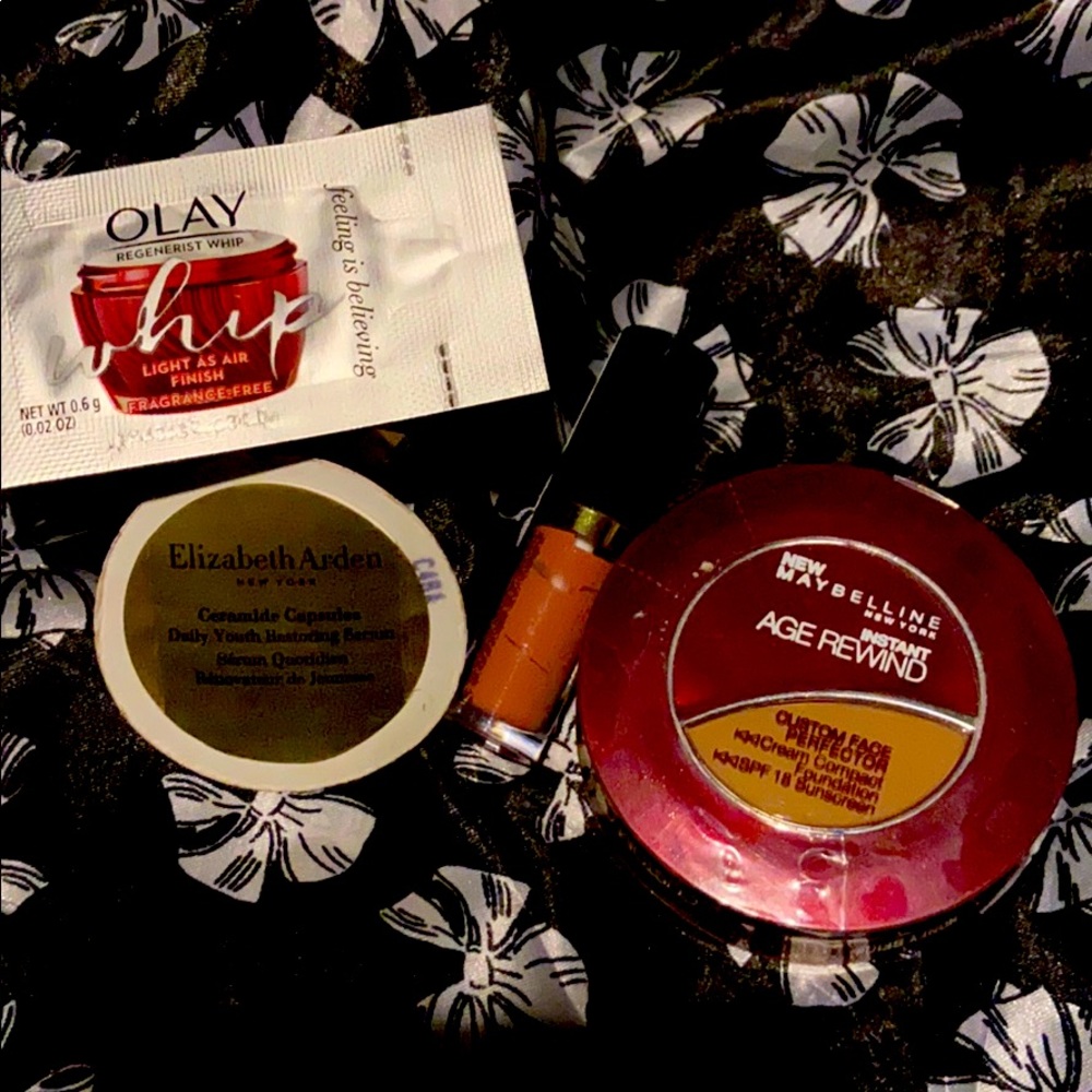 Medium 4 foundation,Rose gloss ,Ceramide capsules